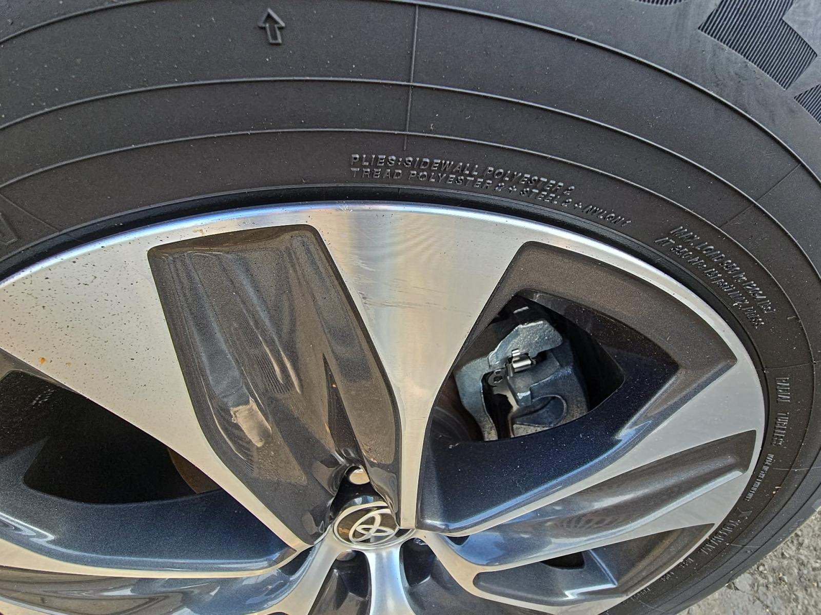 2022 Toyota Highlander XLE AWD