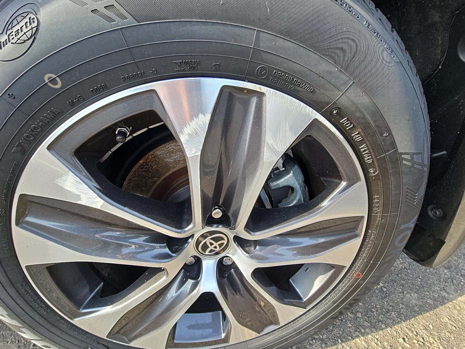 2022 Toyota Highlander XLE AWD