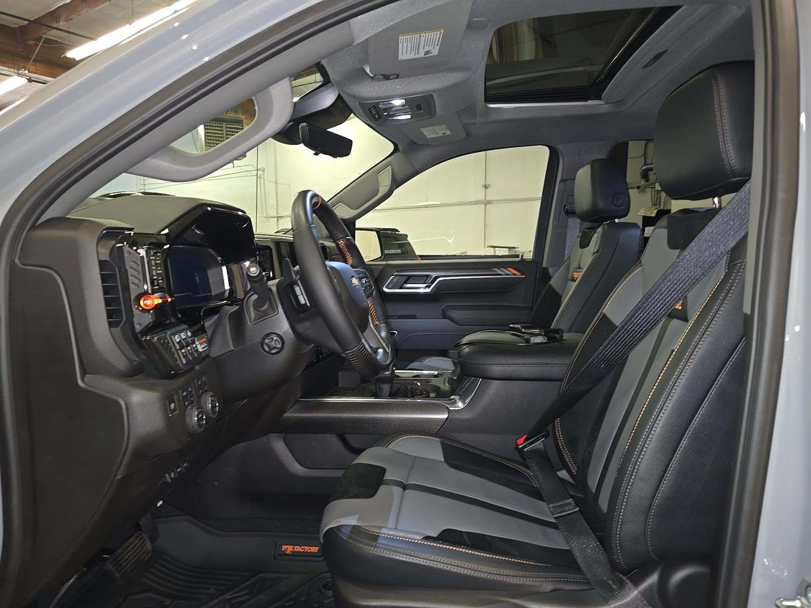 2025 Chevrolet Silverado 1500 LTZ AWD