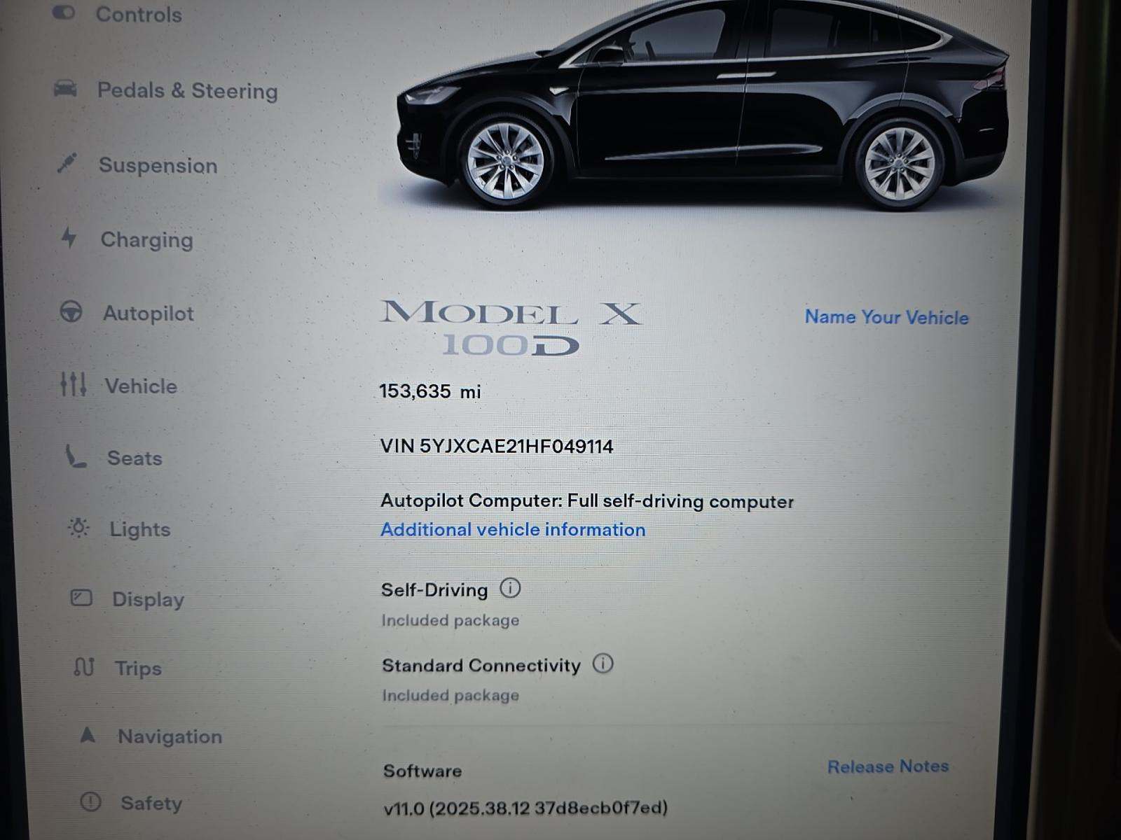 TESLA MODEL X - 7
