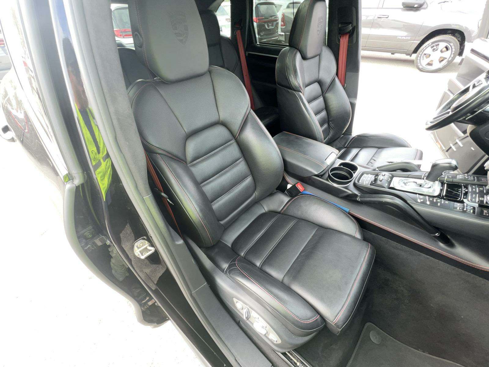 2017 Porsche Cayenne Turbo AWD