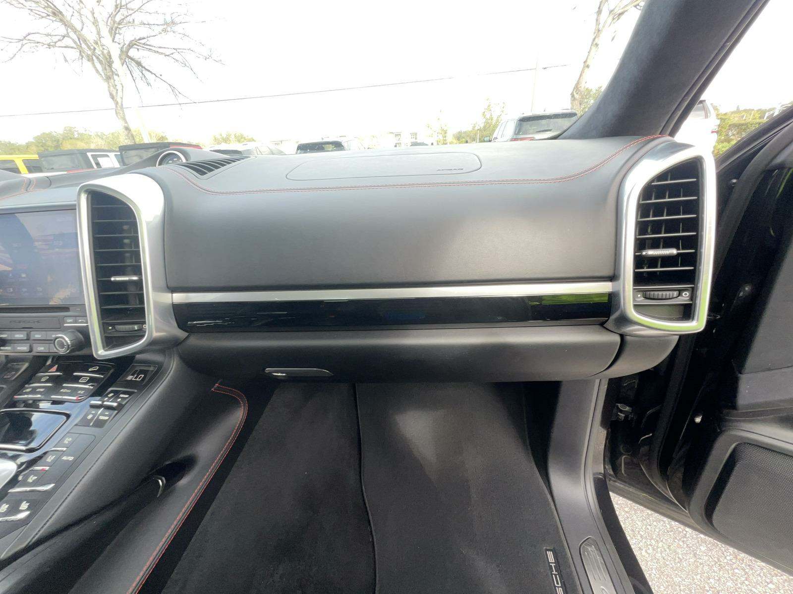 2017 Porsche Cayenne Turbo AWD