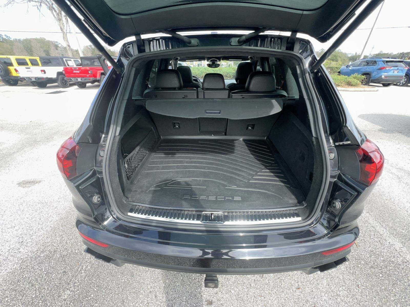 2017 Porsche Cayenne Turbo AWD