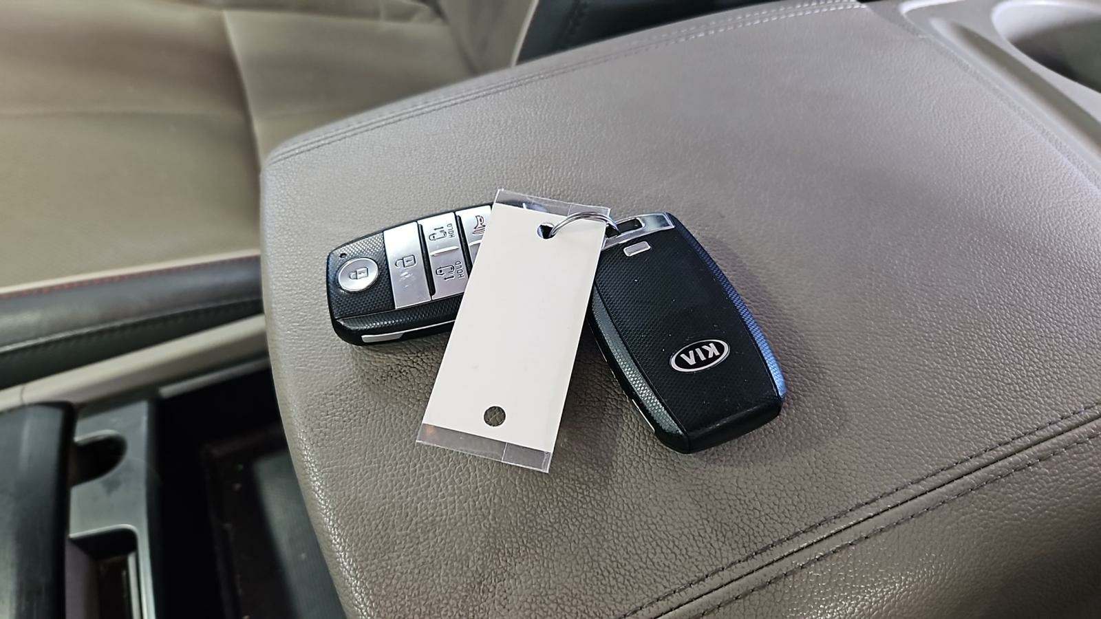 2017 Kia Sedona LX FWD