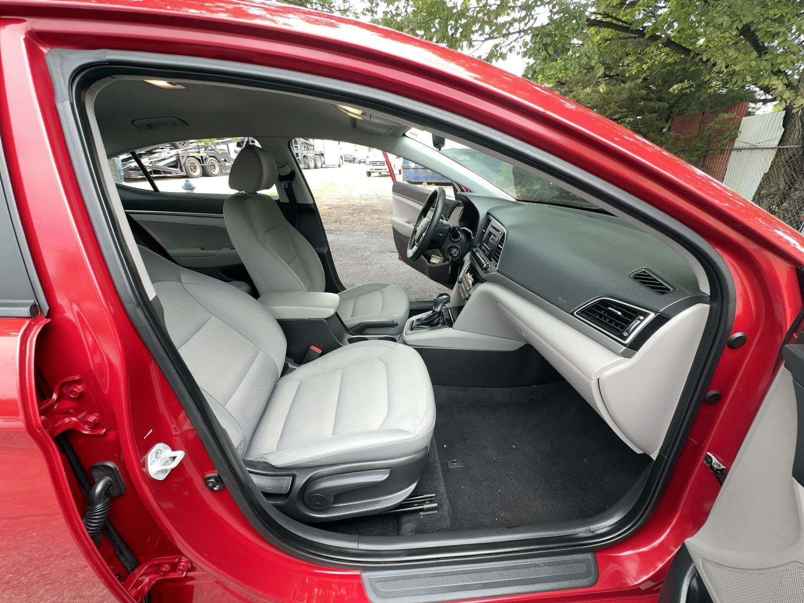 2017 Hyundai Elantra SE FWD