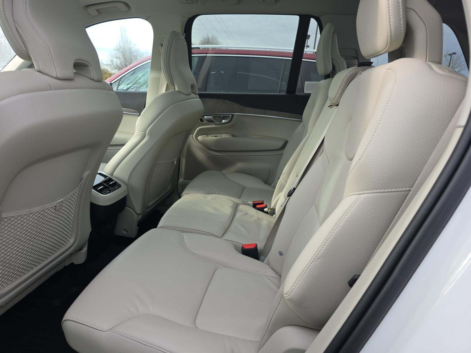 2024 Volvo XC90 B6 Plus AWD