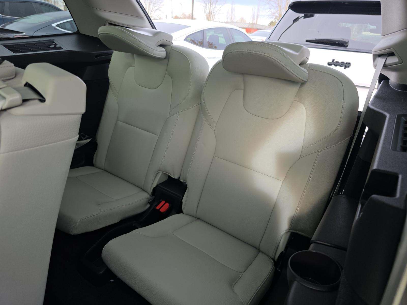 2024 Volvo XC90 B6 Plus AWD