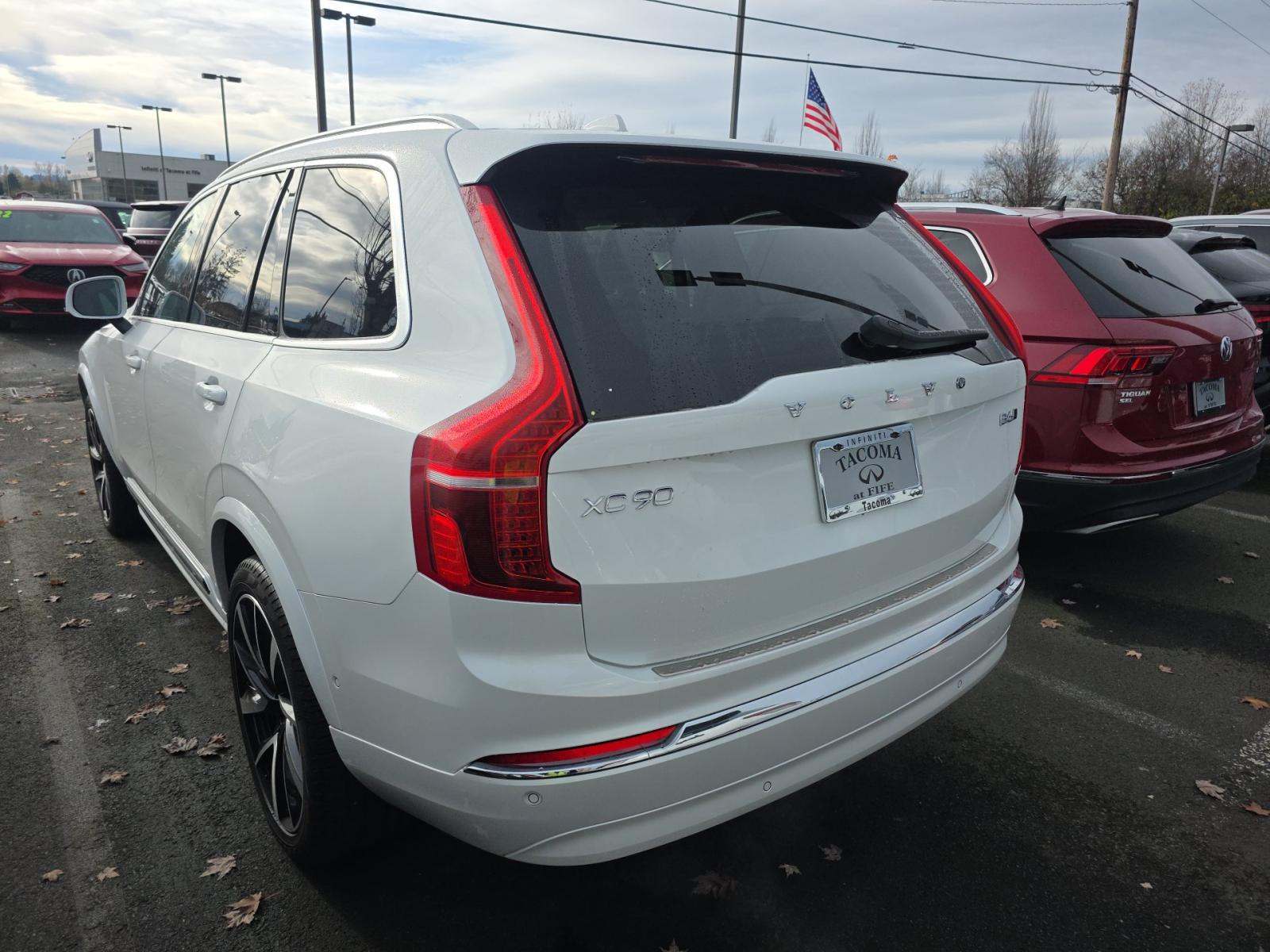 2024 Volvo XC90 B6 Plus AWD