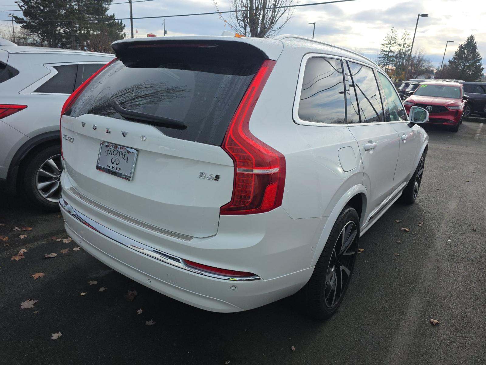 2024 Volvo XC90 B6 Plus AWD