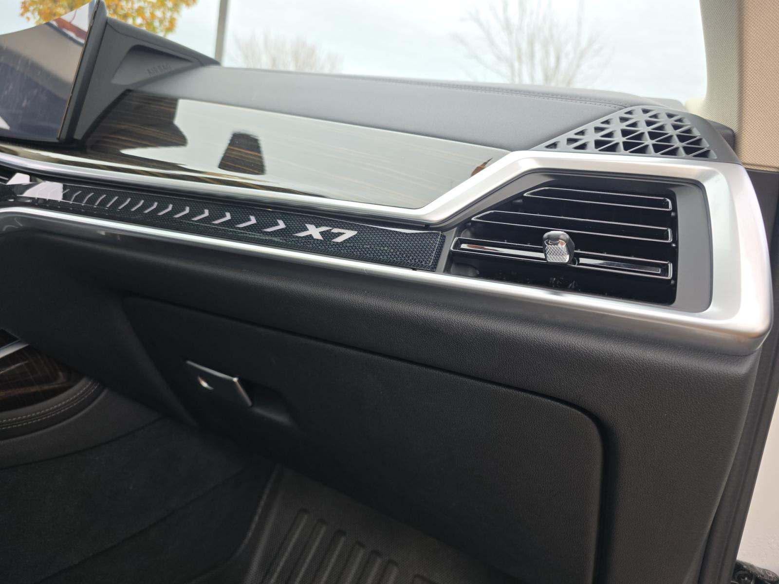 2023 BMW X7 xDrive40i AWD