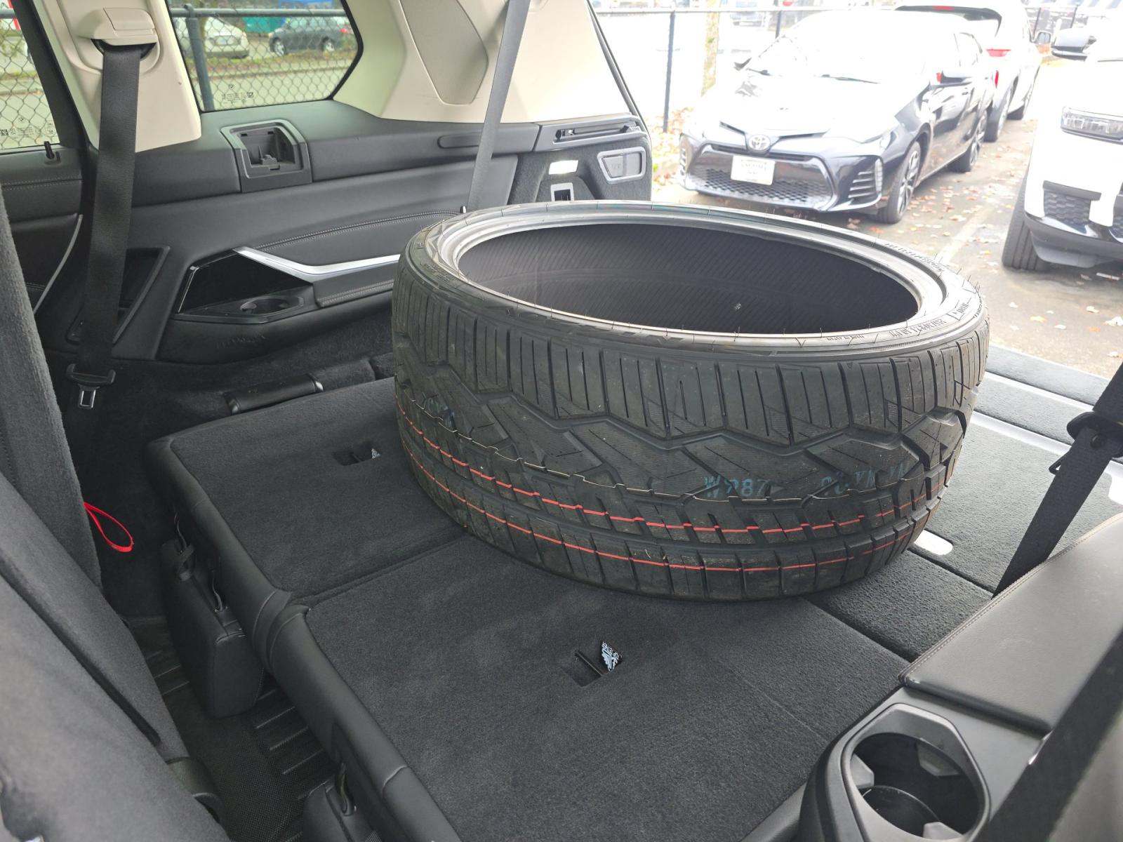 2023 BMW X7 xDrive40i AWD