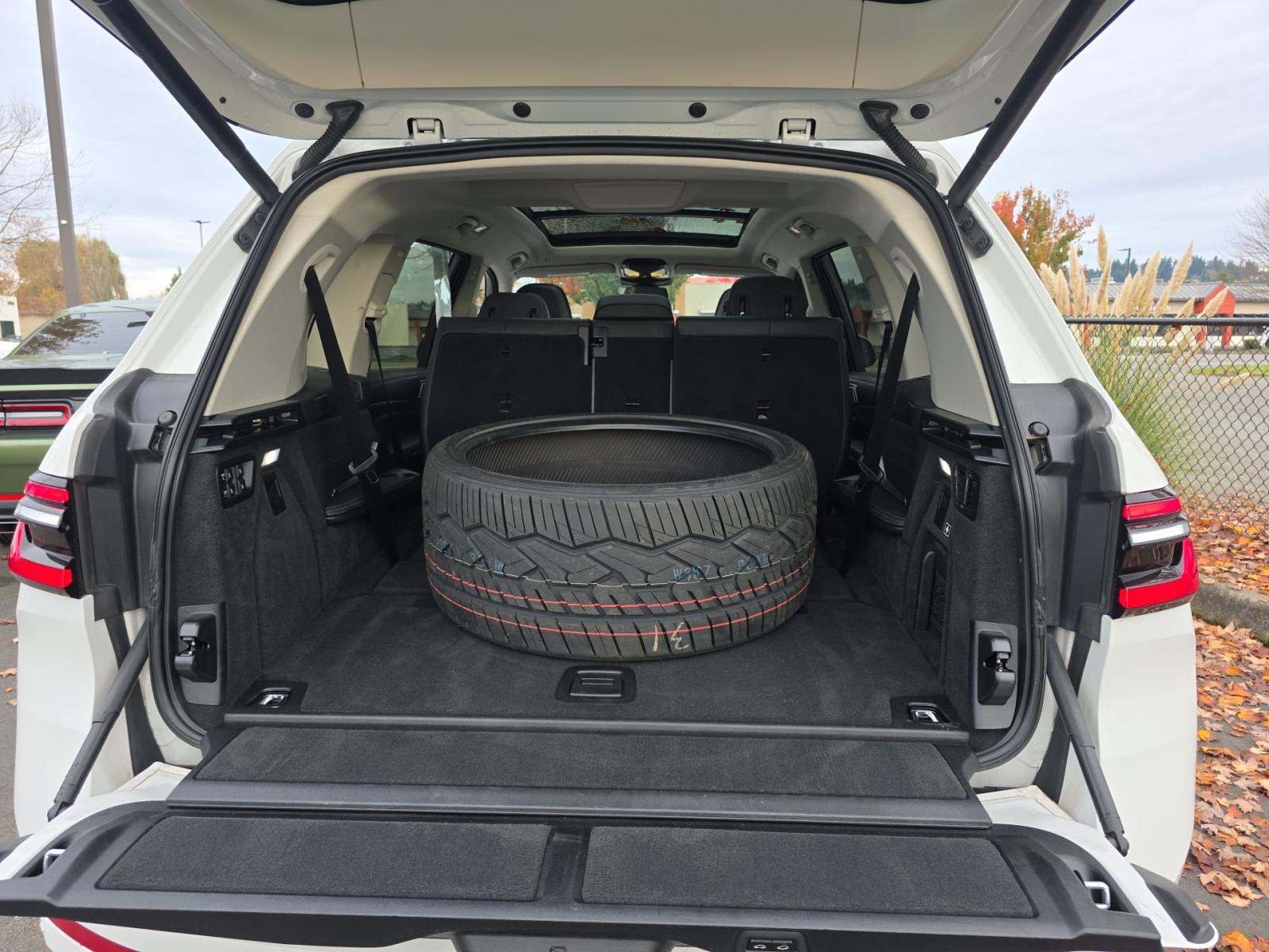 2023 BMW X7 xDrive40i AWD