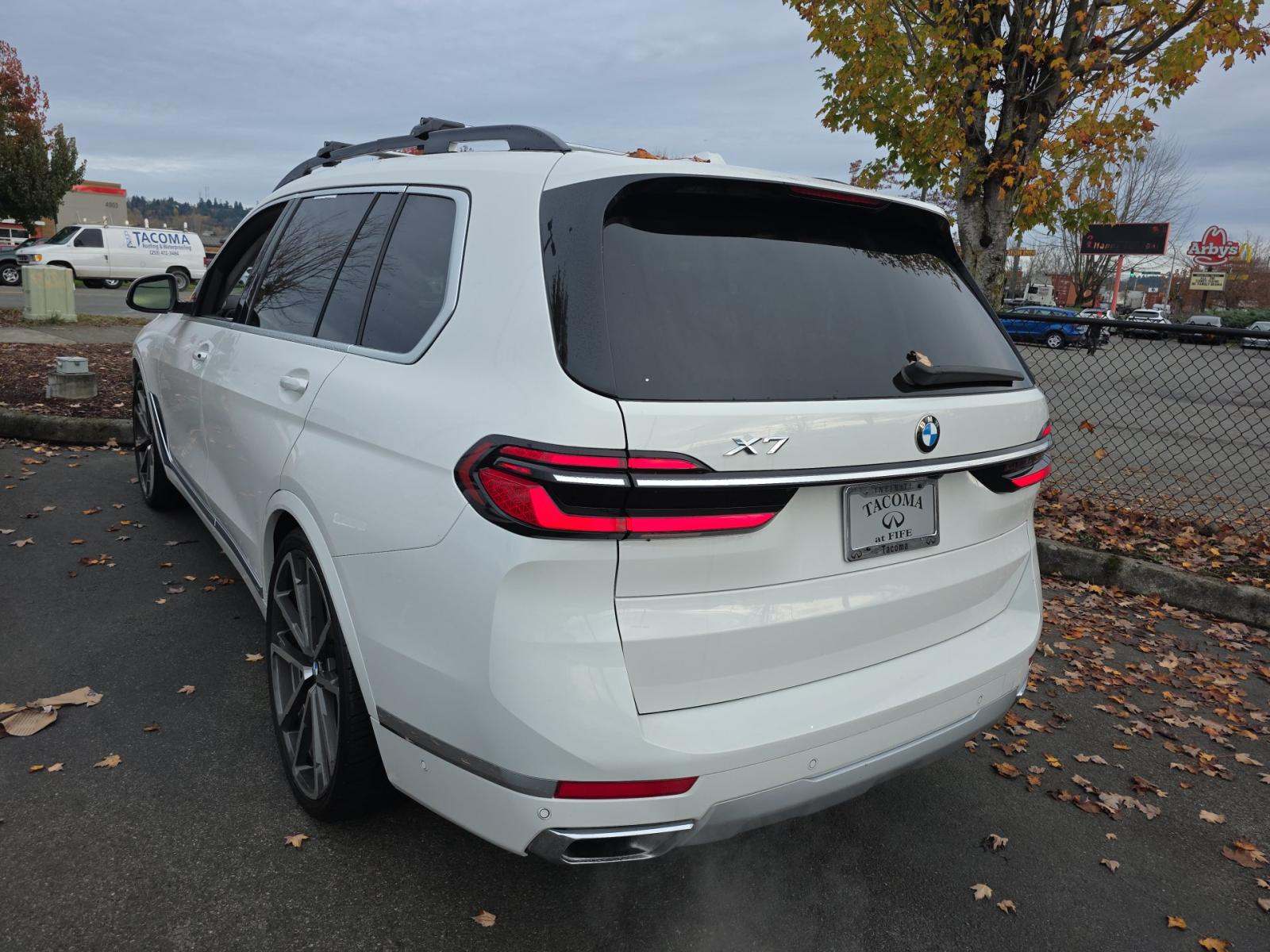2023 BMW X7 xDrive40i AWD