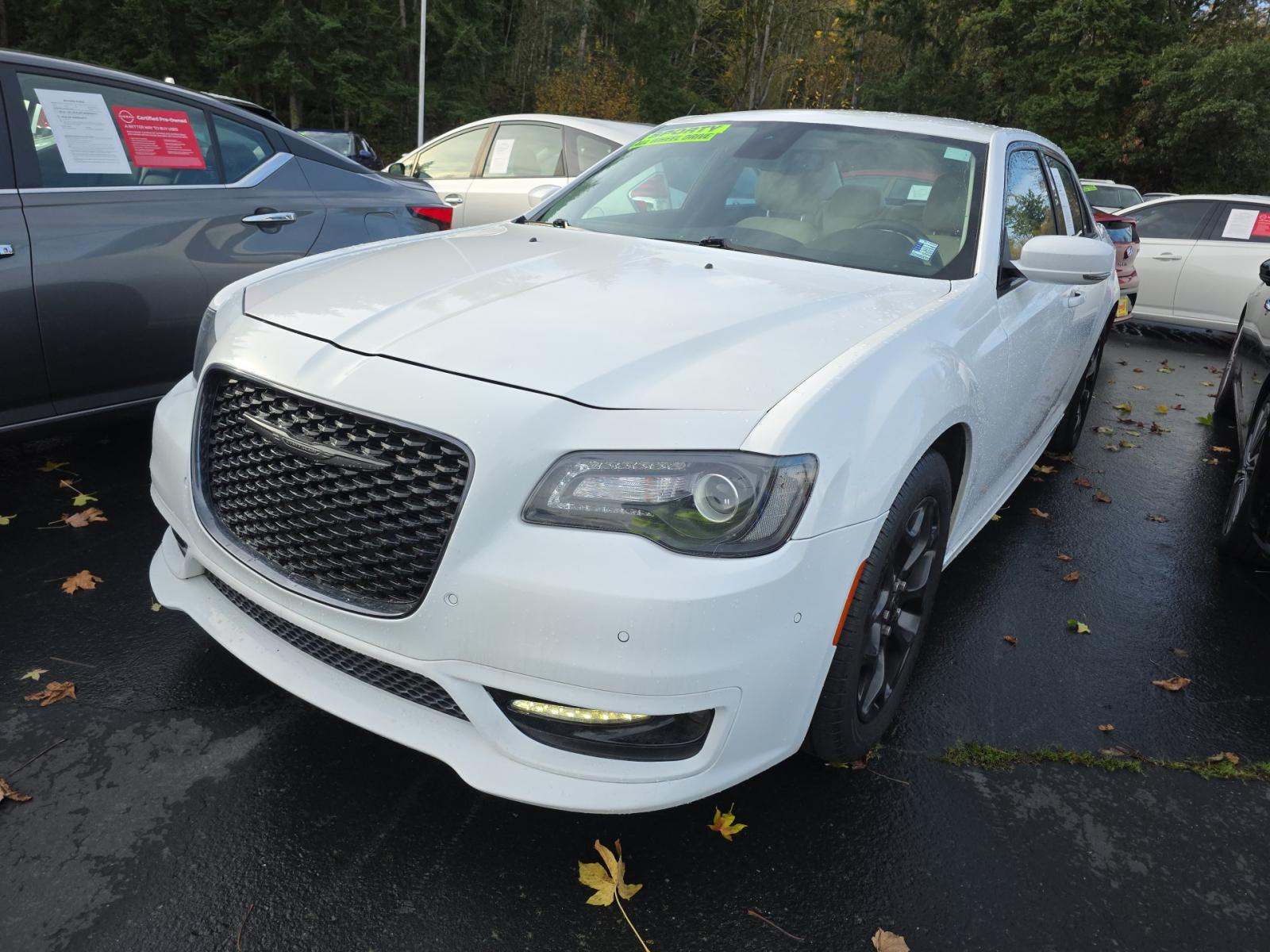 2022 Chrysler 300 Touring L AWD