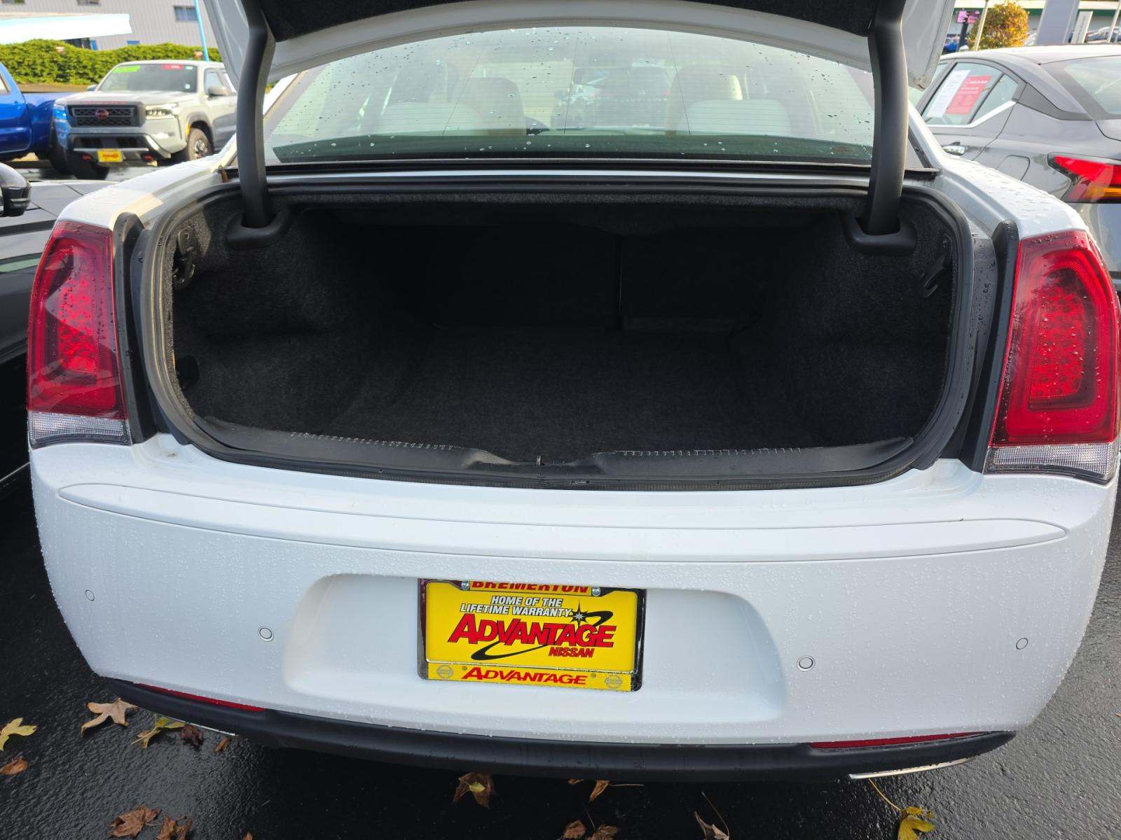 2022 Chrysler 300 Touring L AWD