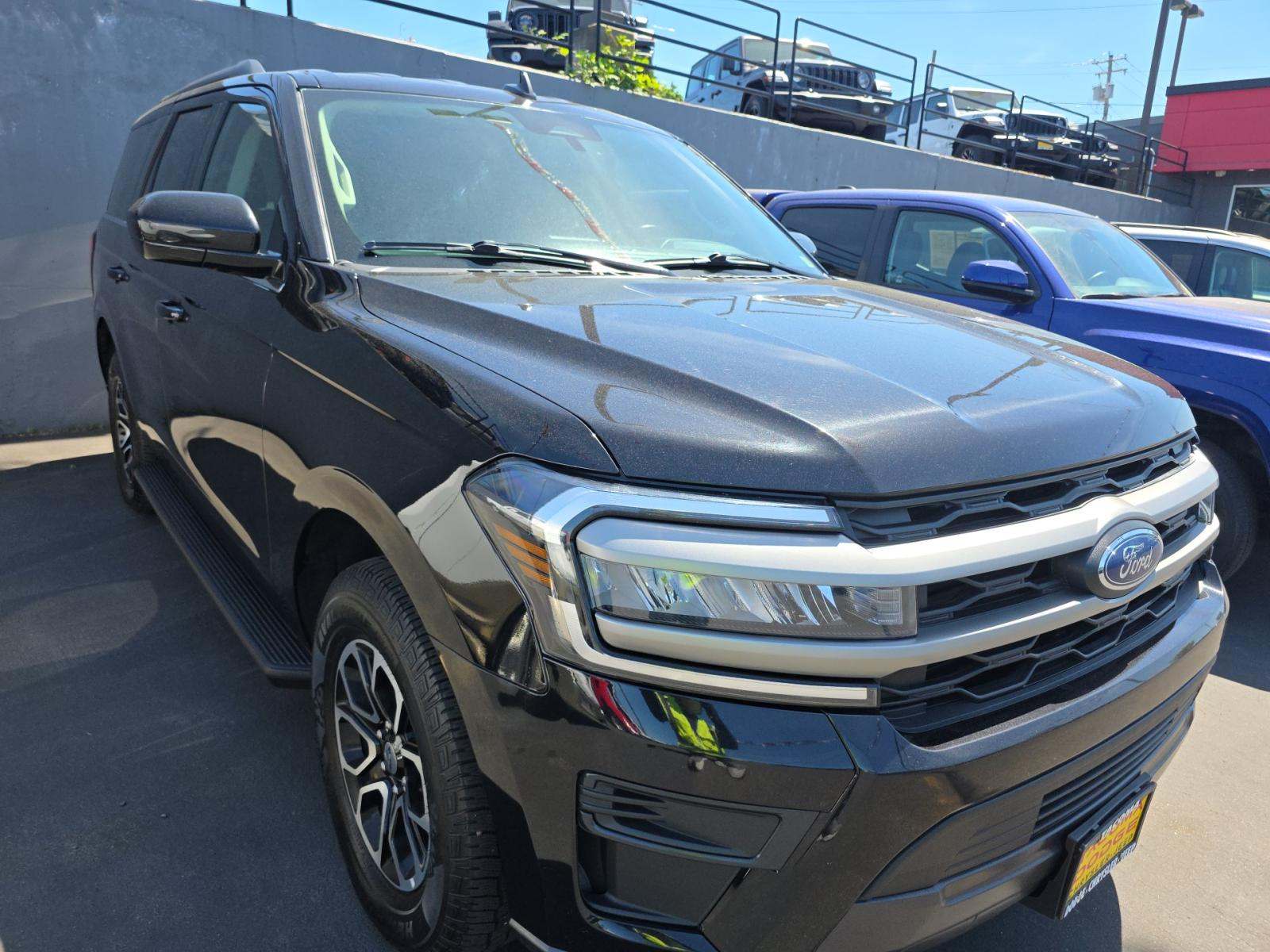 FORD EXPEDITION - 4