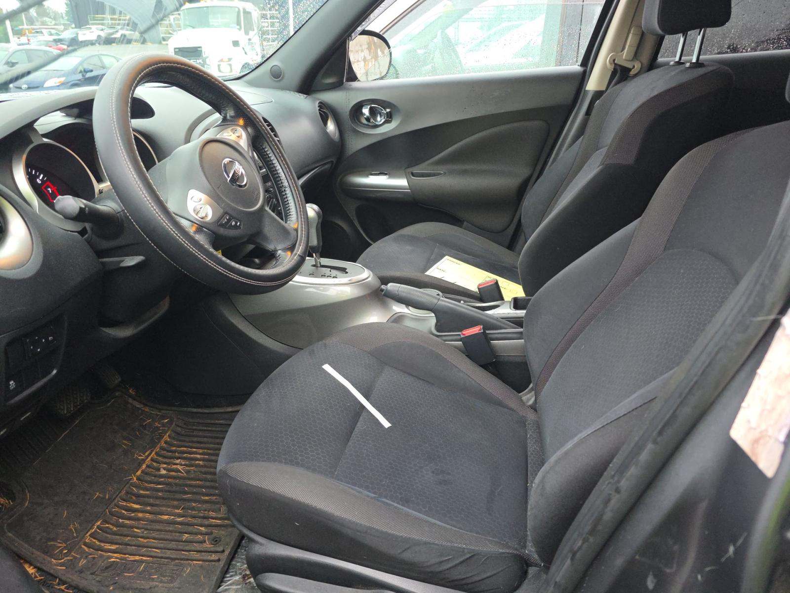 2014 Nissan JUKE SV FWD