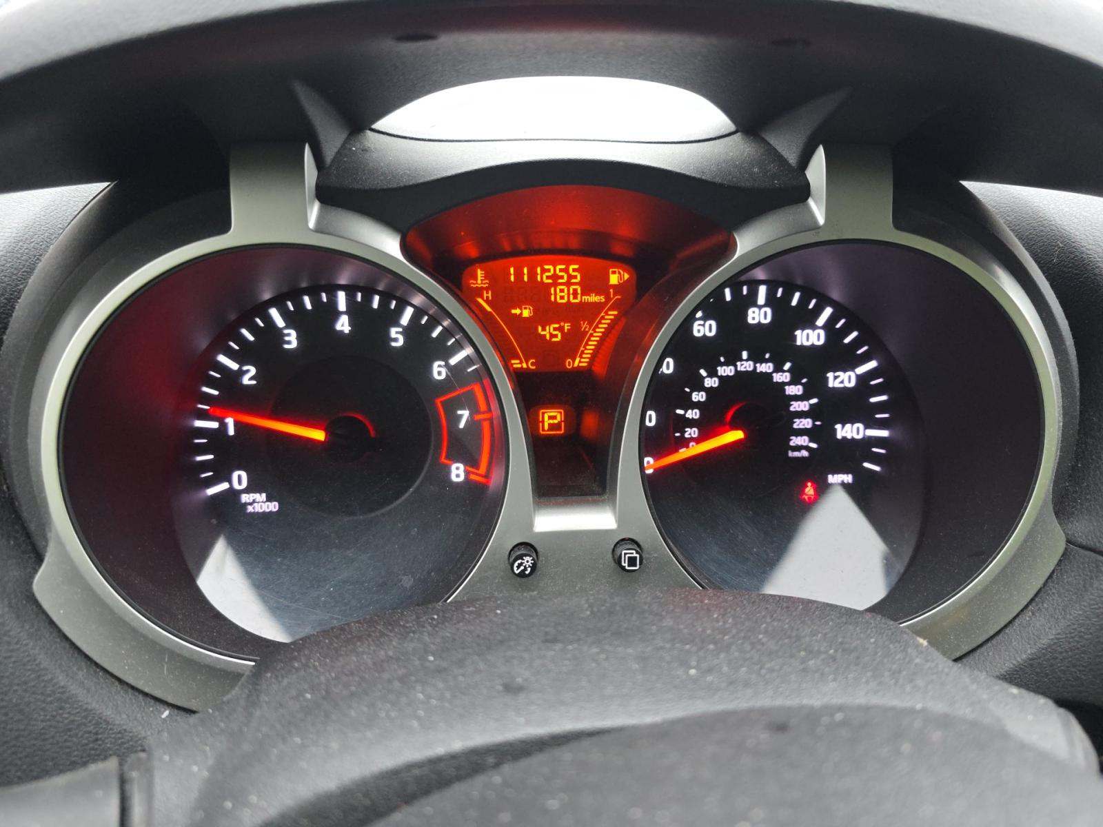 2014 Nissan JUKE SV FWD