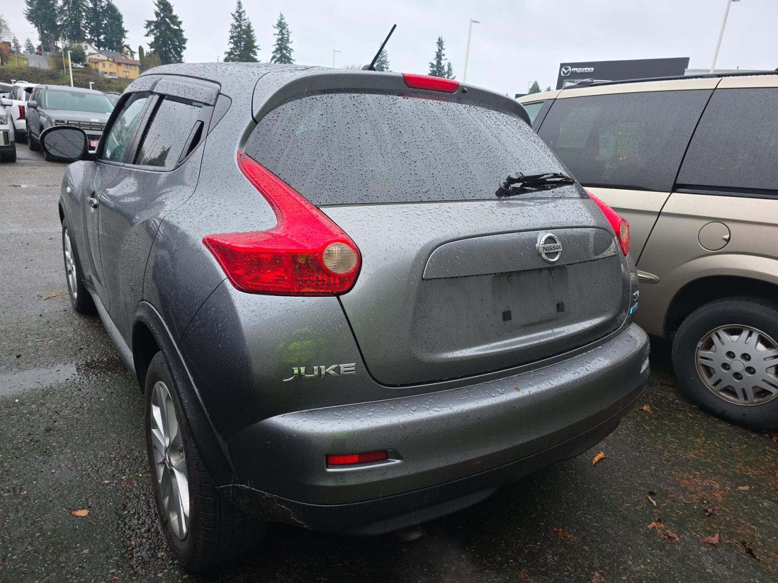 2014 Nissan JUKE SV FWD