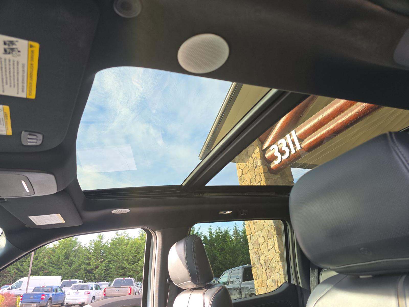 2022 Ford F-150 Platinum AWD