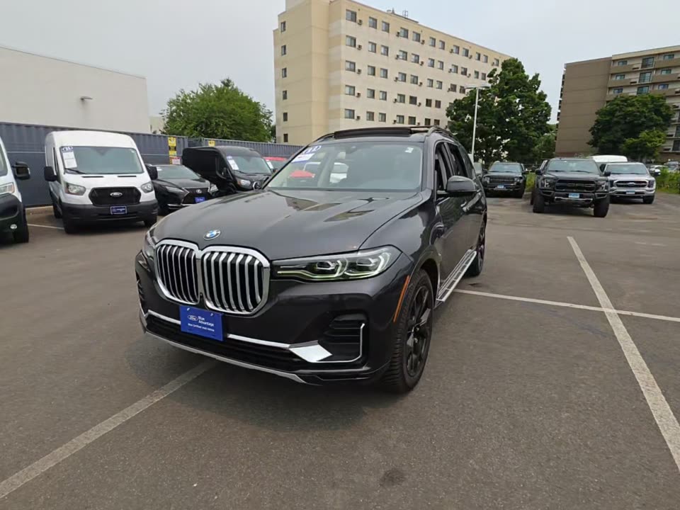 2022 BMW X7 xDrive40i AWD