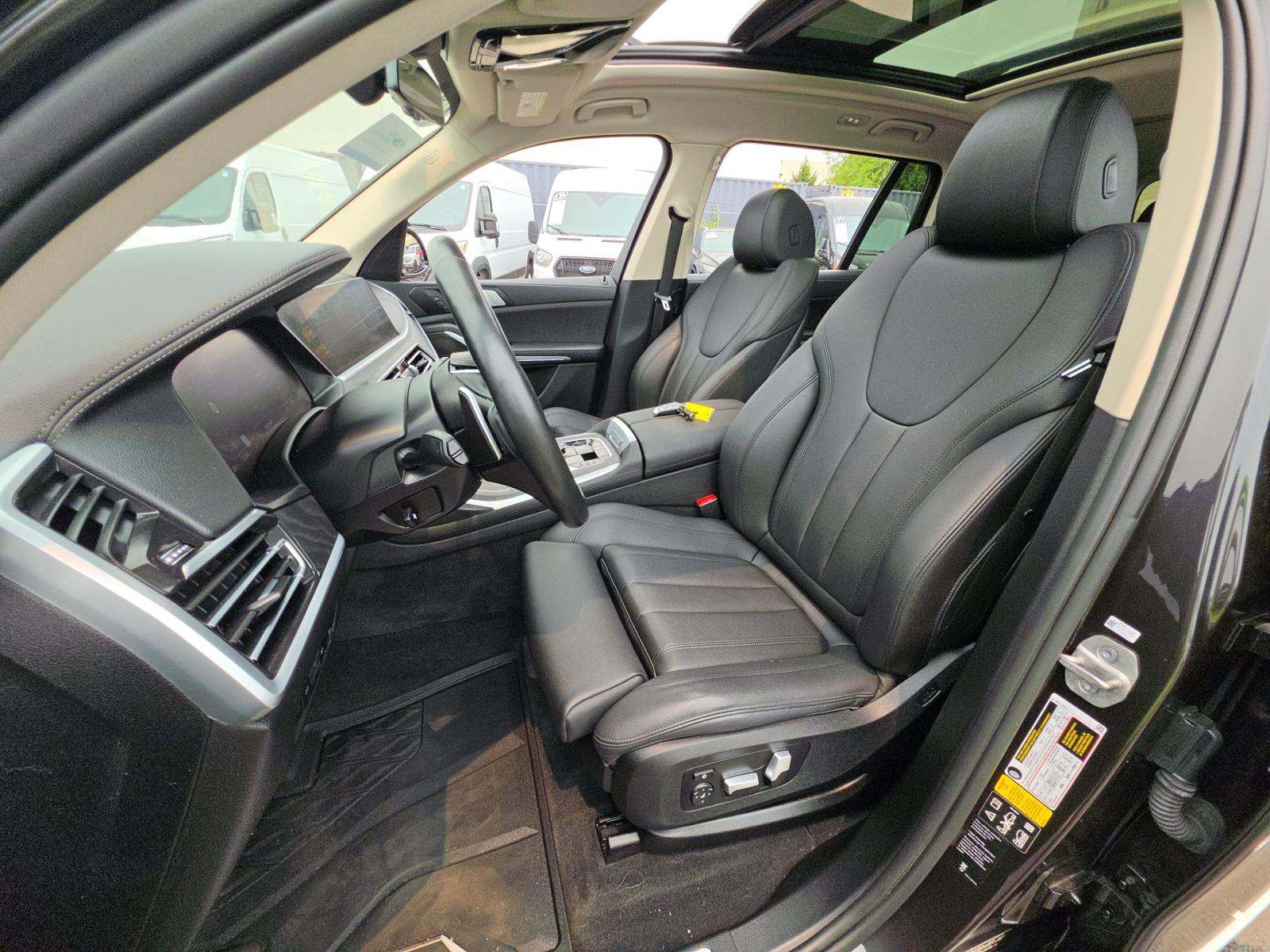 2022 BMW X7 xDrive40i AWD