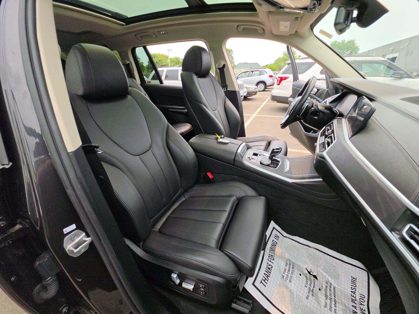 2022 BMW X7 xDrive40i AWD