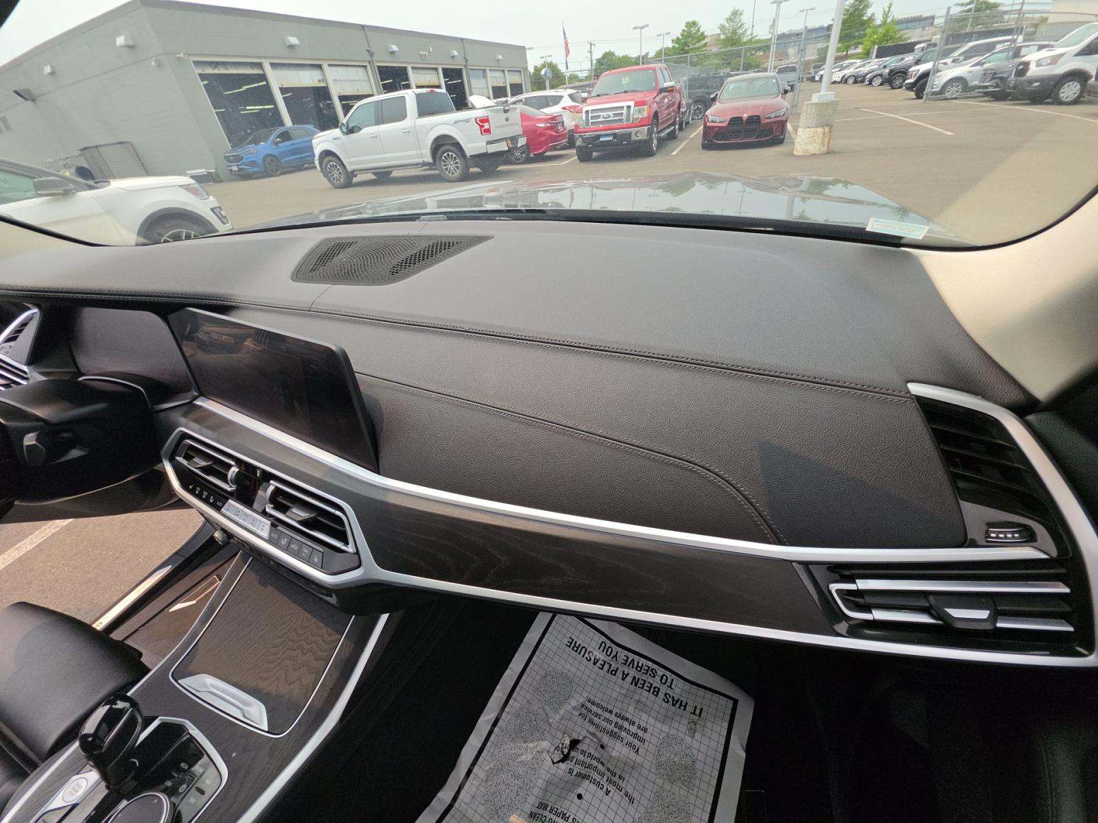 2022 BMW X7 xDrive40i AWD