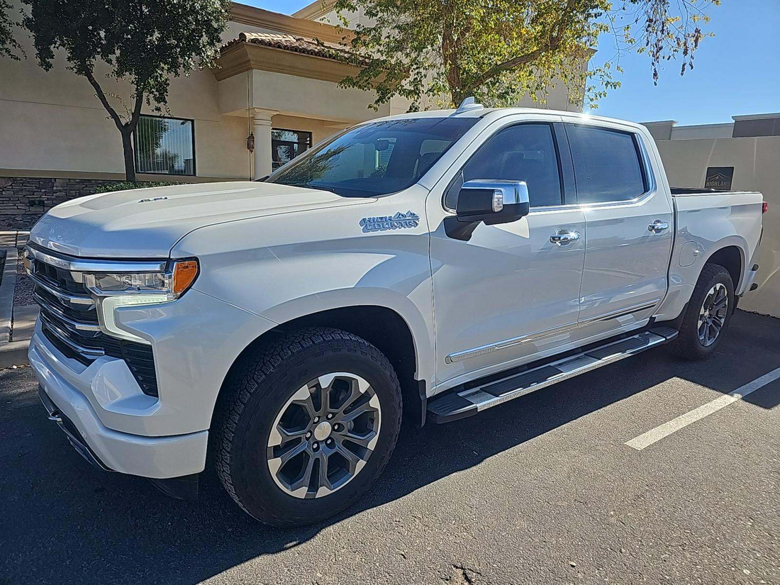 2024 Chevrolet Silverado 1500 High Country AWD