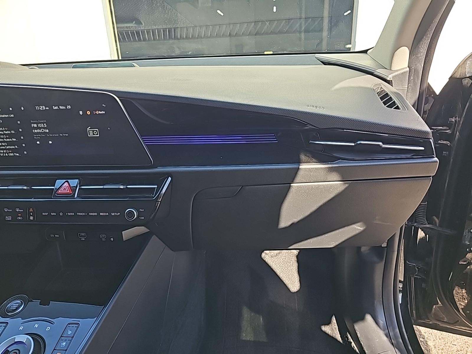 2023 Kia Niro PHEV SX Touring FWD