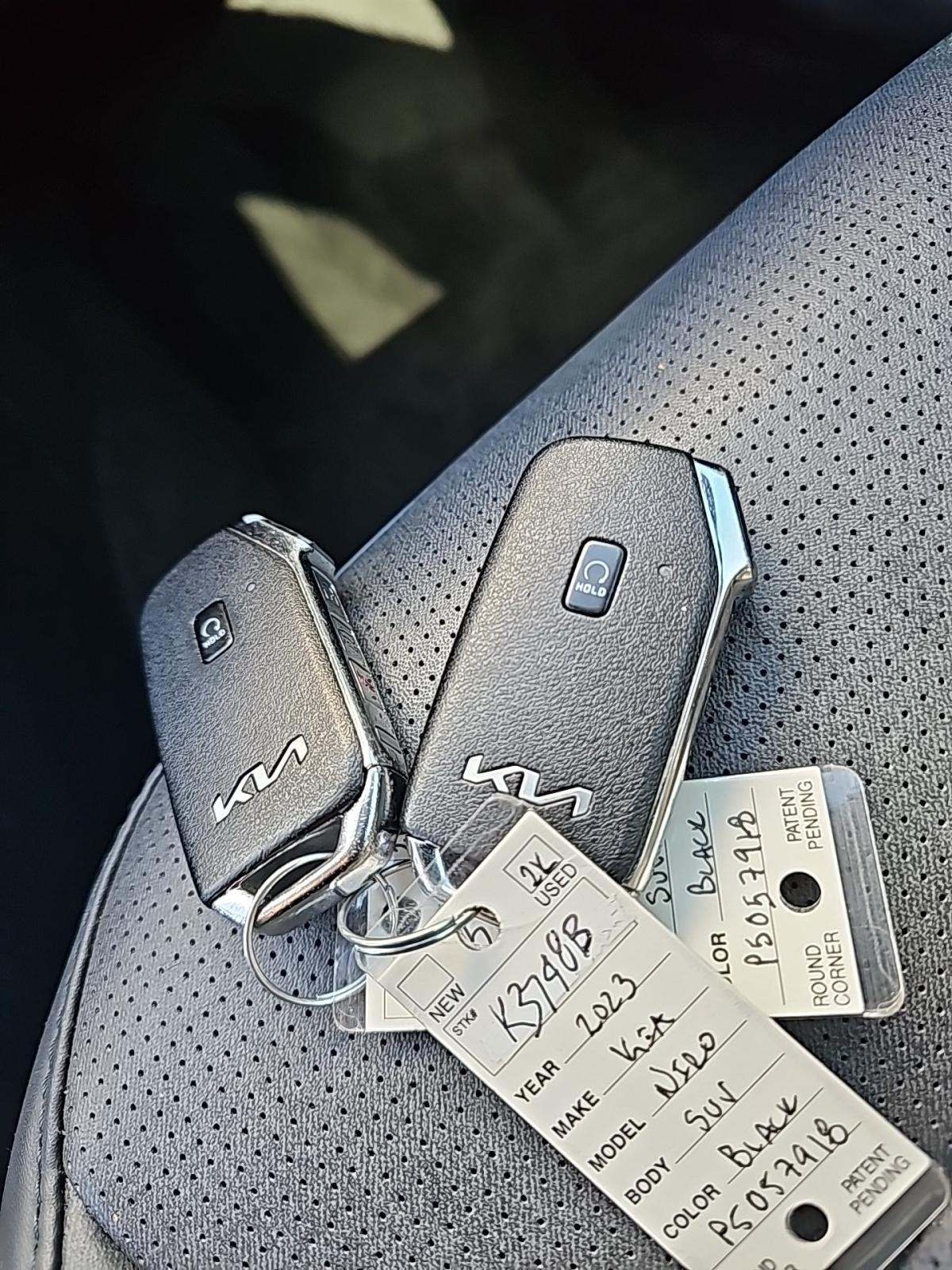 2023 Kia Niro PHEV SX Touring FWD