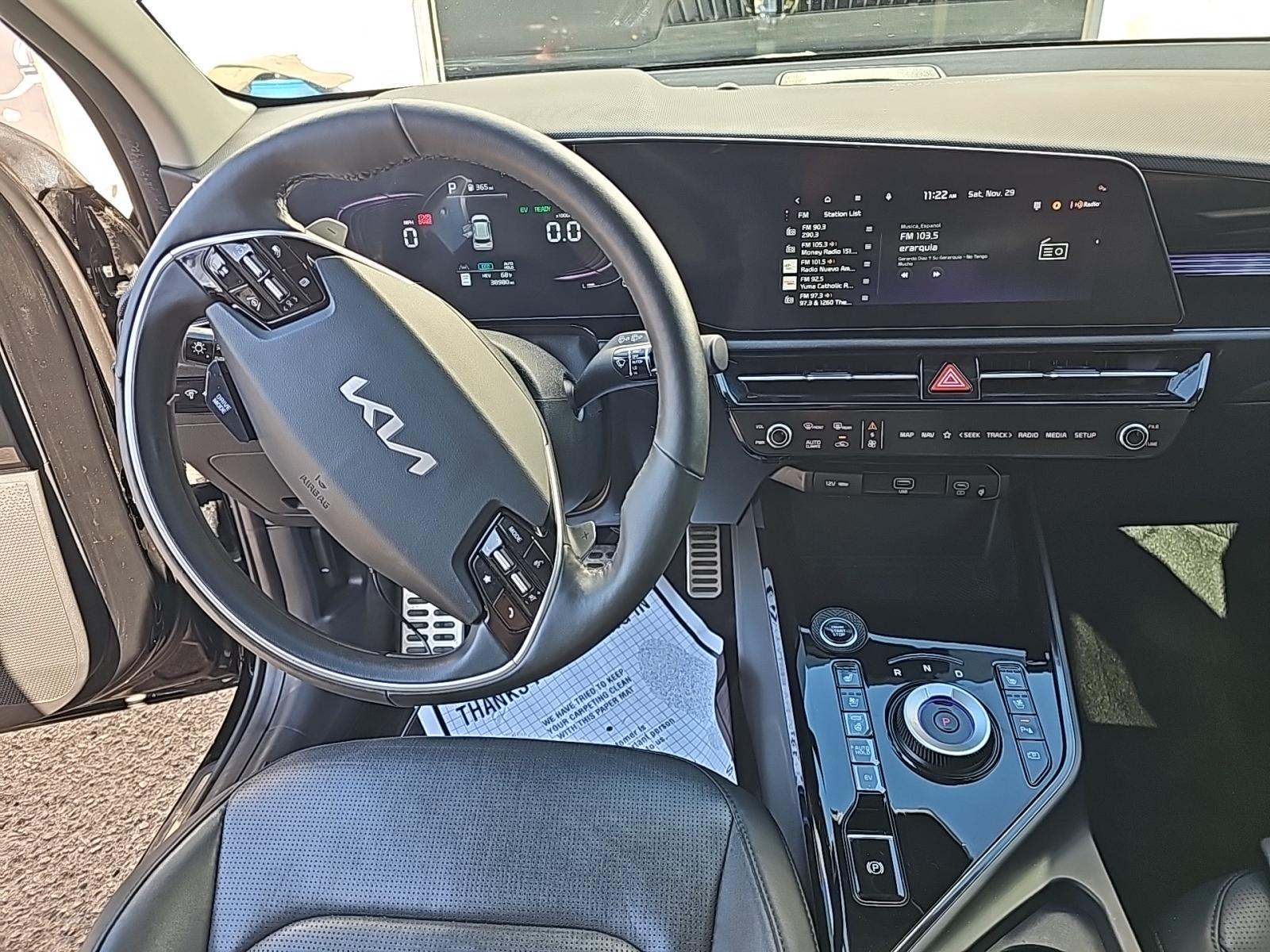 2023 Kia Niro PHEV SX Touring FWD