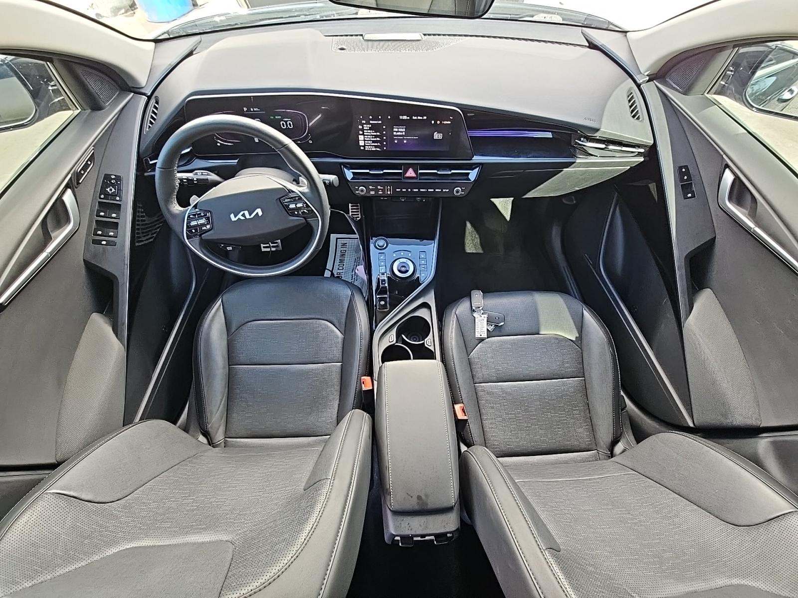 2023 Kia Niro PHEV SX Touring FWD