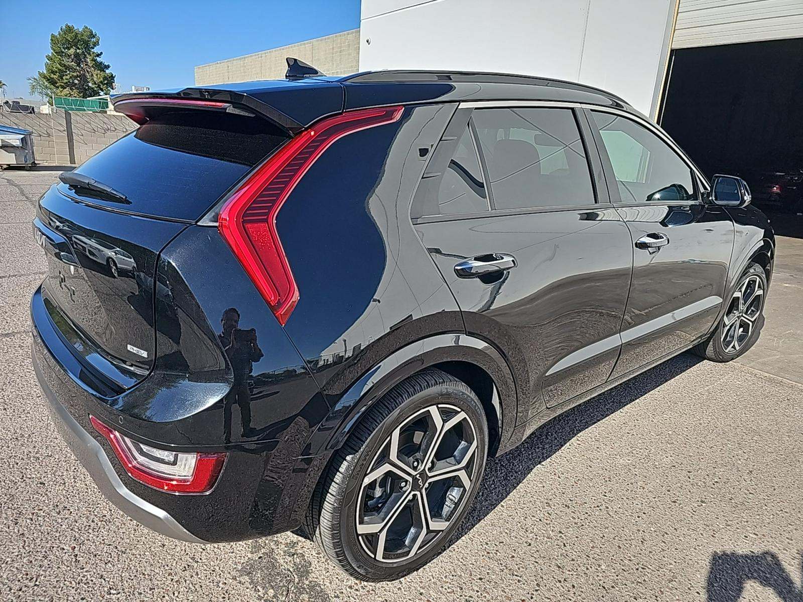 2023 Kia Niro PHEV SX Touring FWD