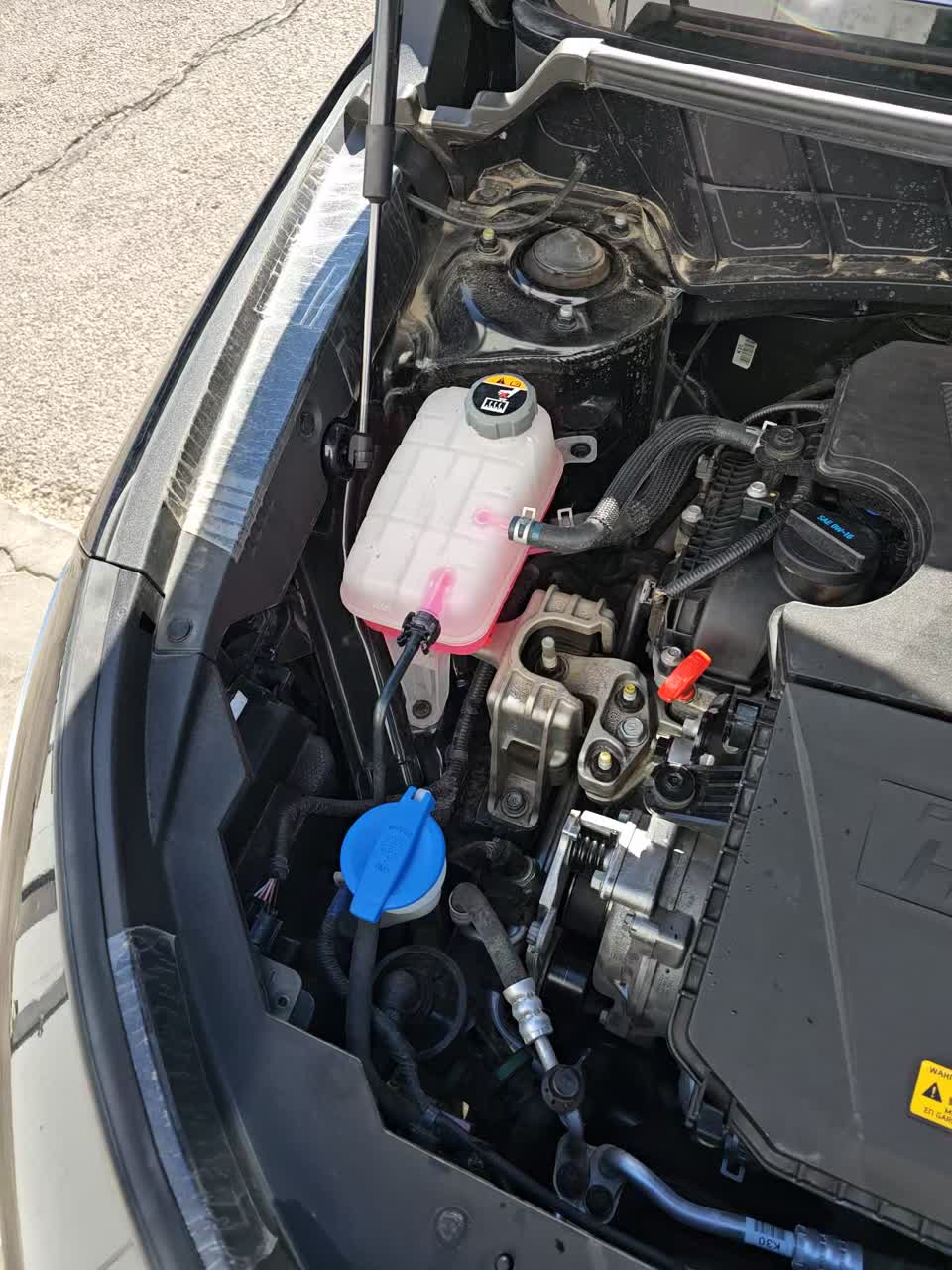 2023 Kia Niro PHEV SX Touring FWD