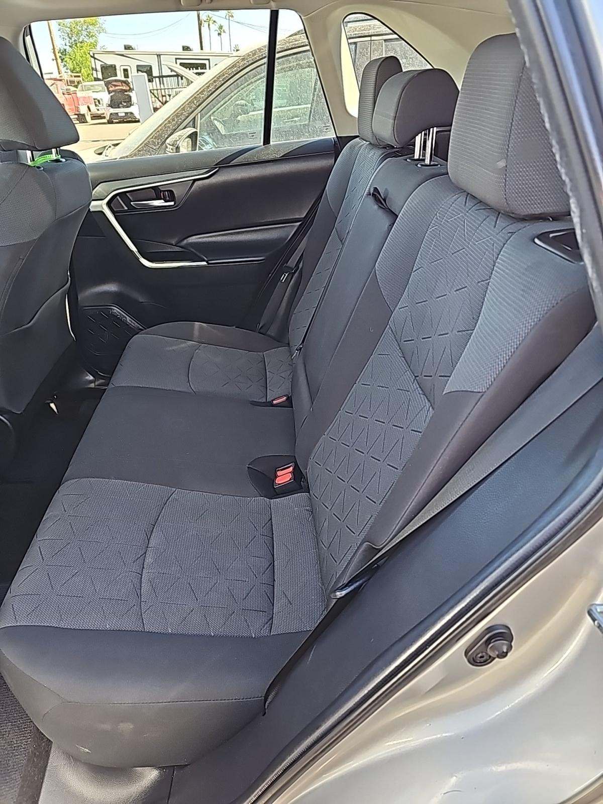 2020 Toyota RAV4 XLE FWD