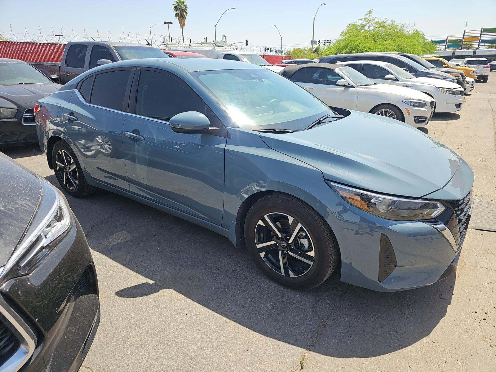 NISSAN SENTRA - 4