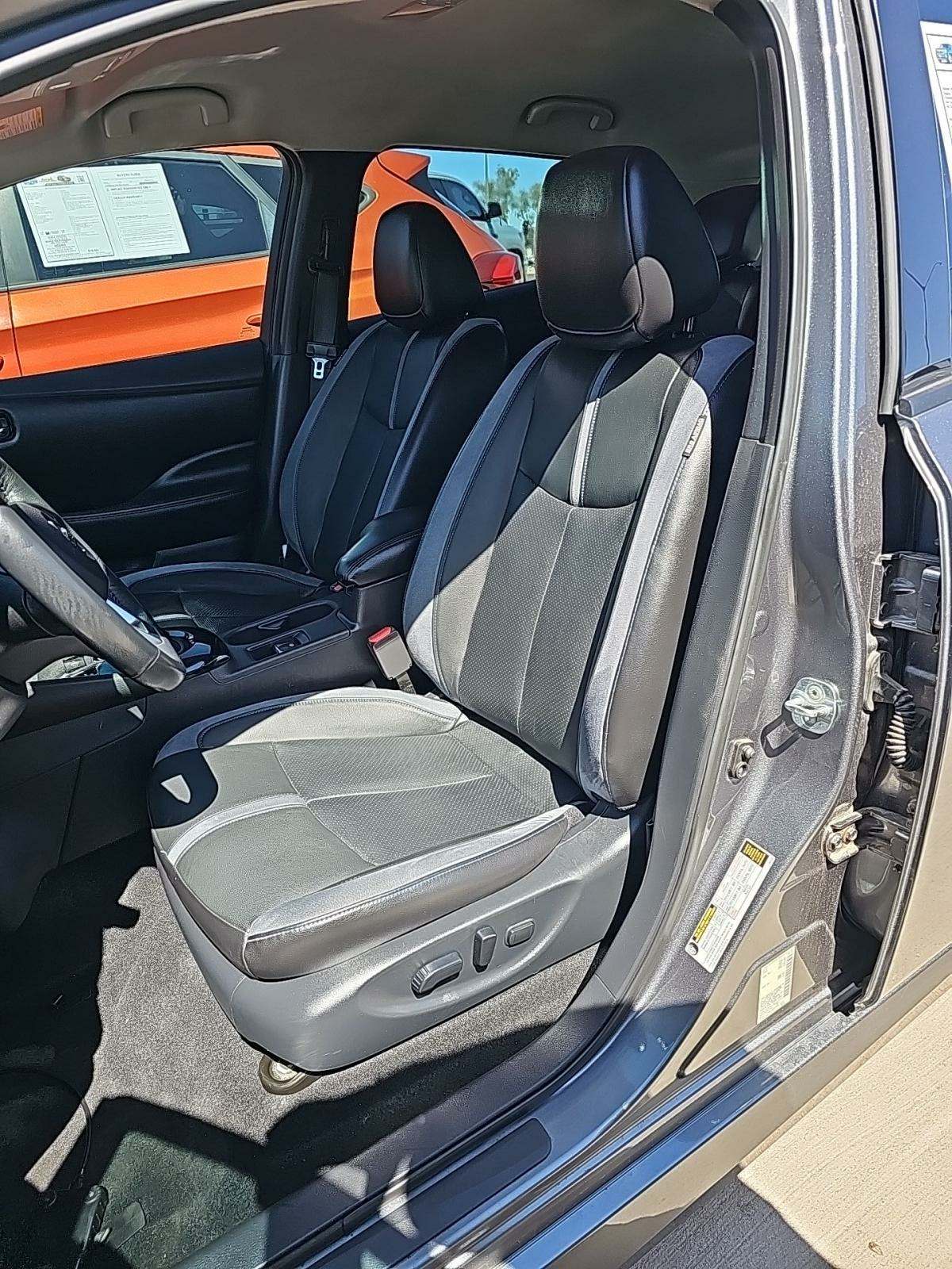 2019 Nissan LEAF SL FWD