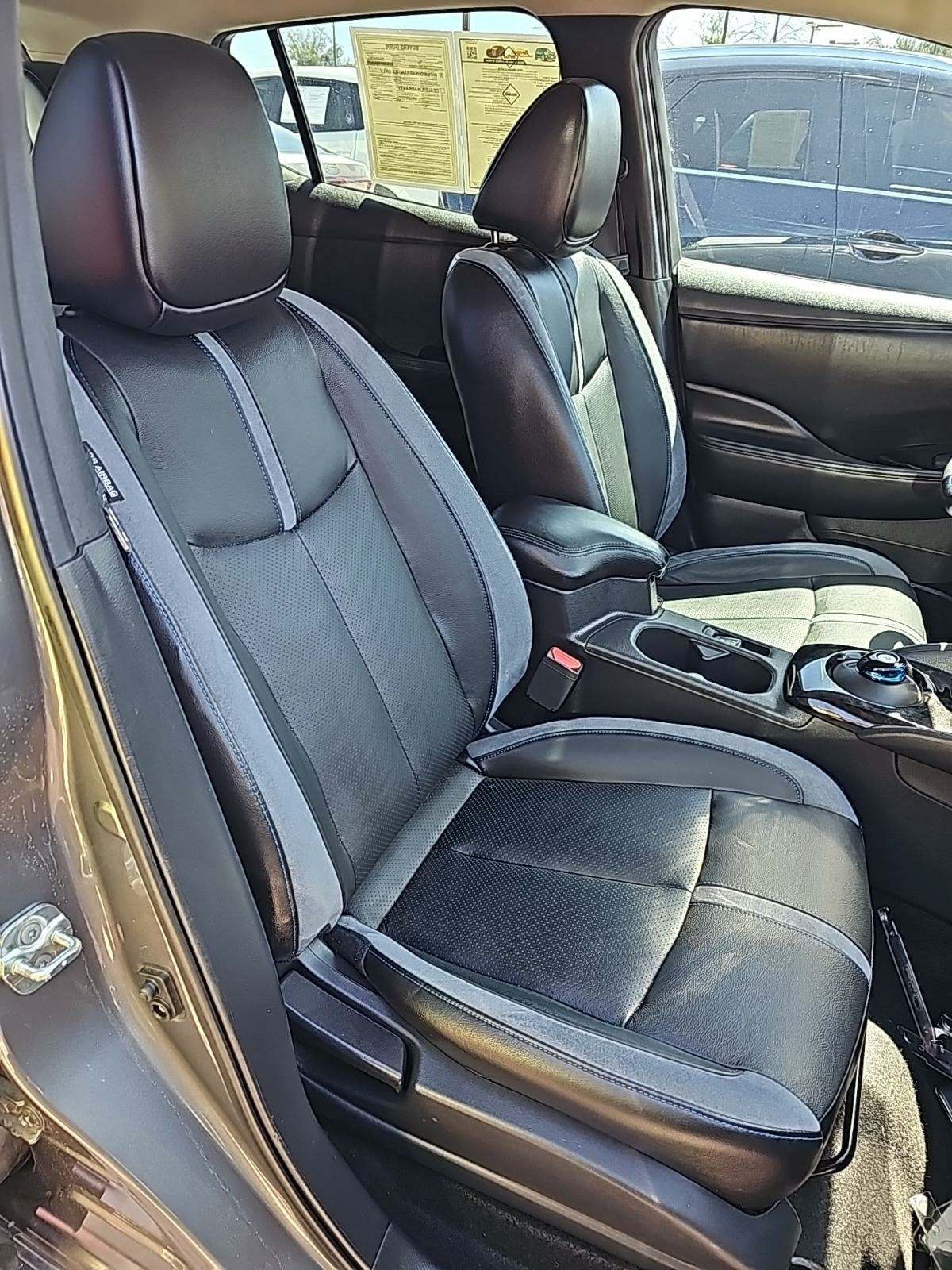 2019 Nissan LEAF SL FWD