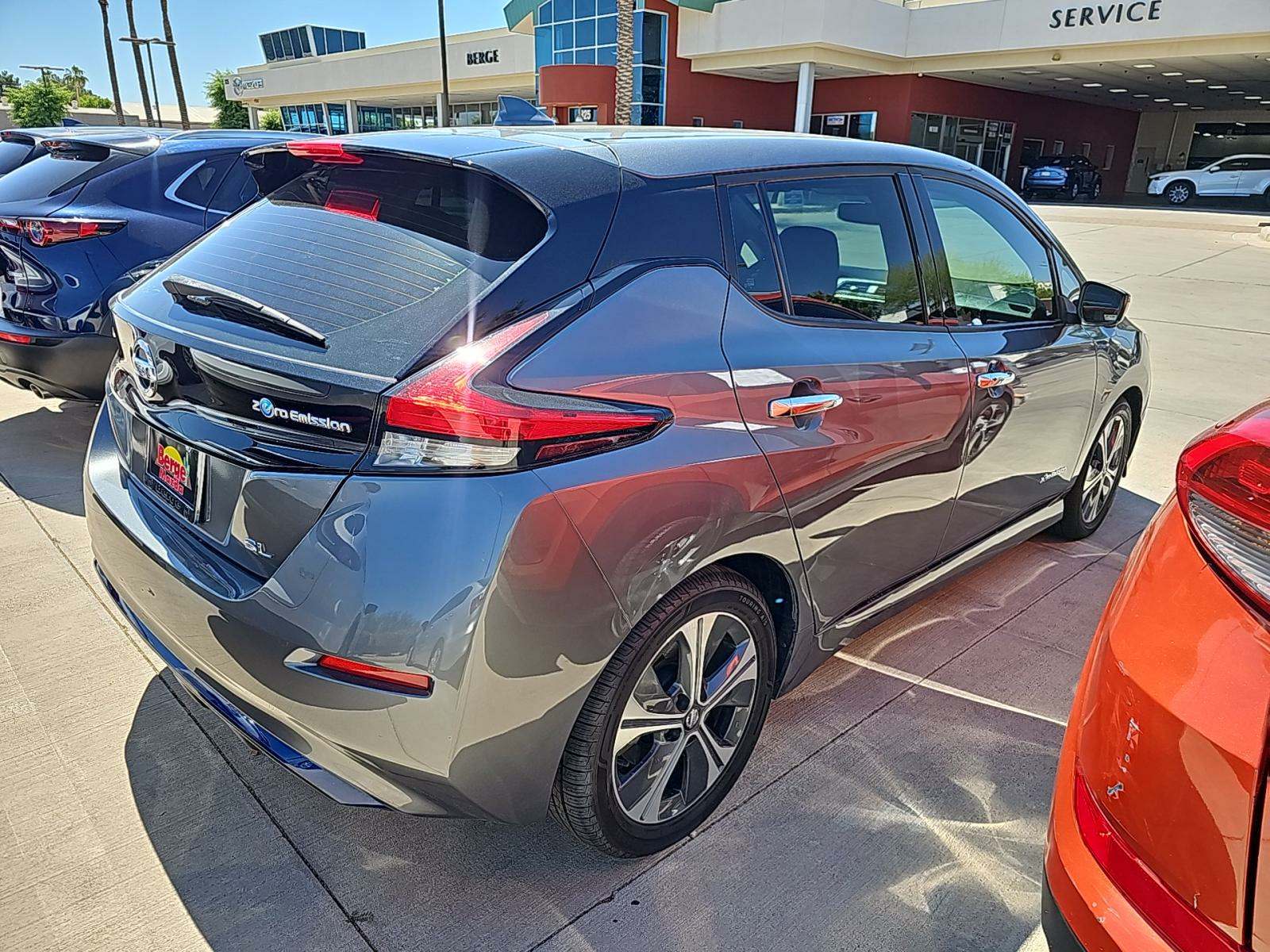 2019 Nissan LEAF SL FWD