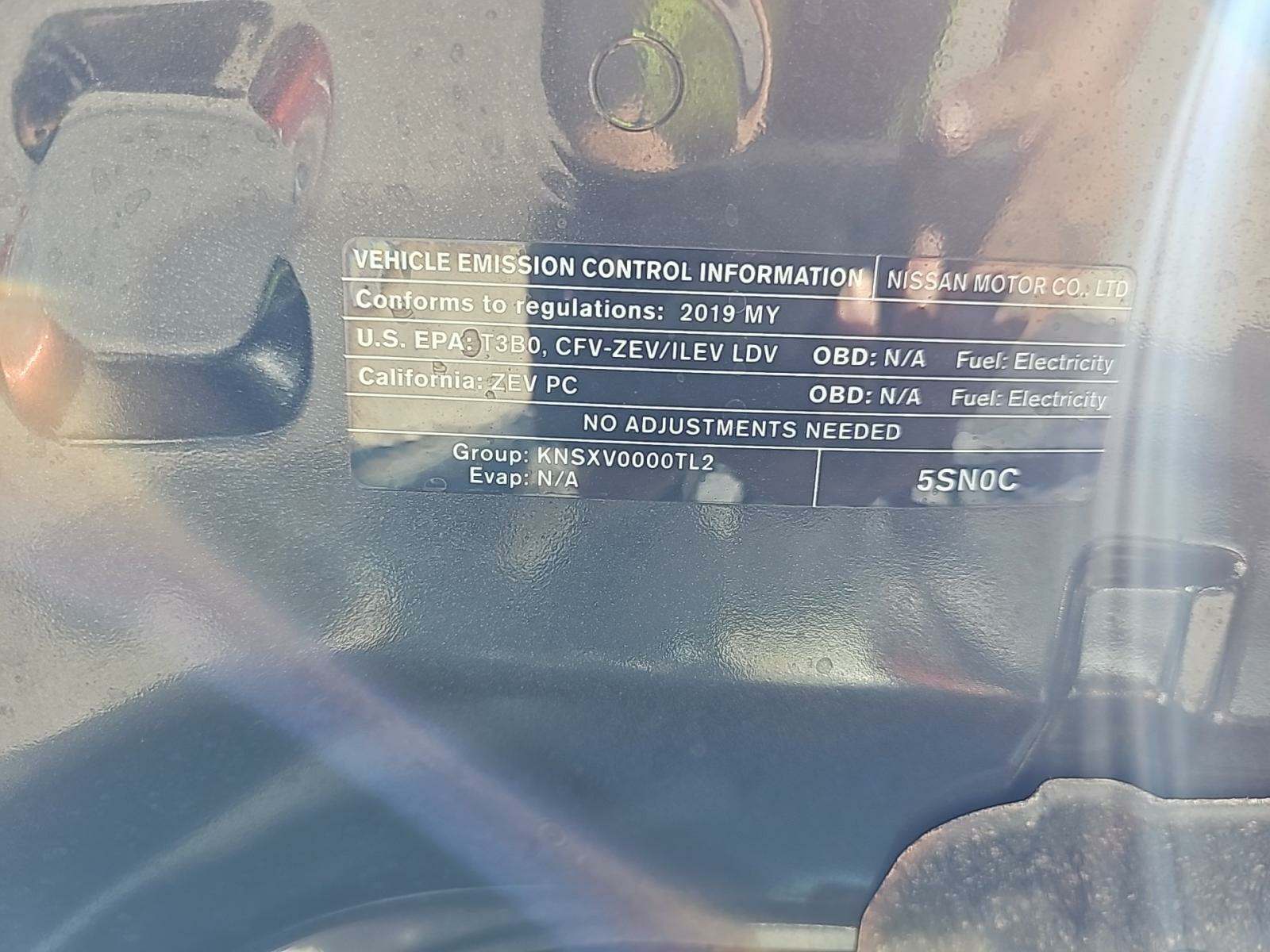 2019 Nissan LEAF SL FWD