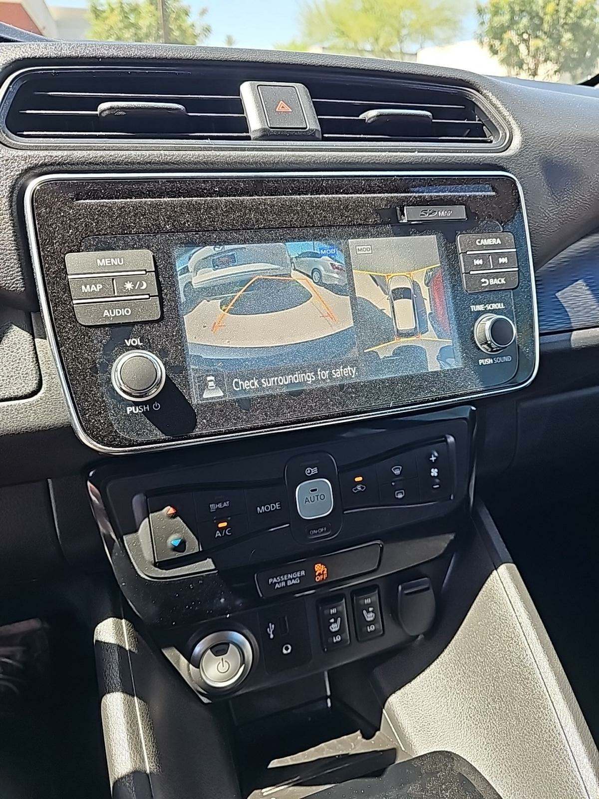 2019 Nissan LEAF SL FWD