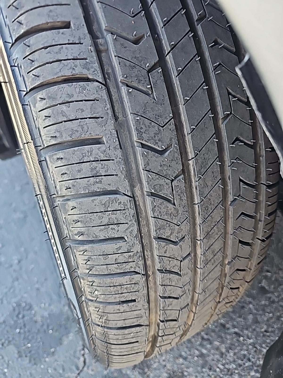 2023 Toyota Camry Hybrid SE FWD