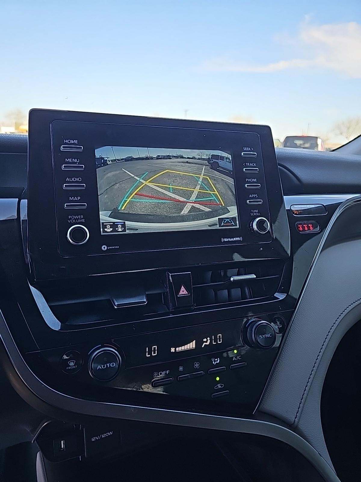 2023 Toyota Camry Hybrid SE FWD