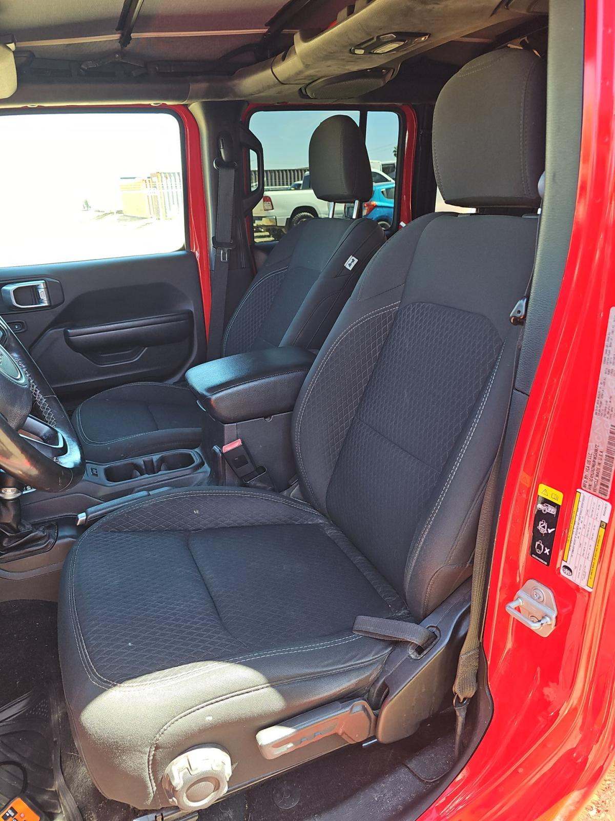 JEEP UNLIMITED SPORT 80TH ANNIVERSARY - 6