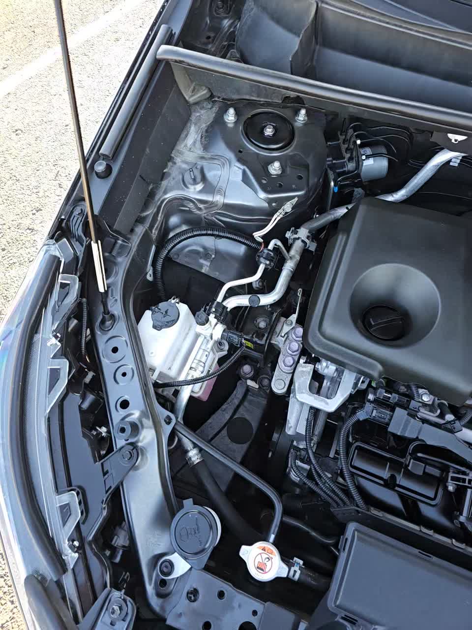 2024 Toyota RAV4 LE AWD