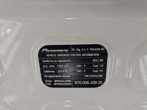 2011 Porsche Panamera 4 AWD