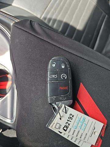 DODGE R/T 392 HEMI SCAT PACK SHAKER - 8