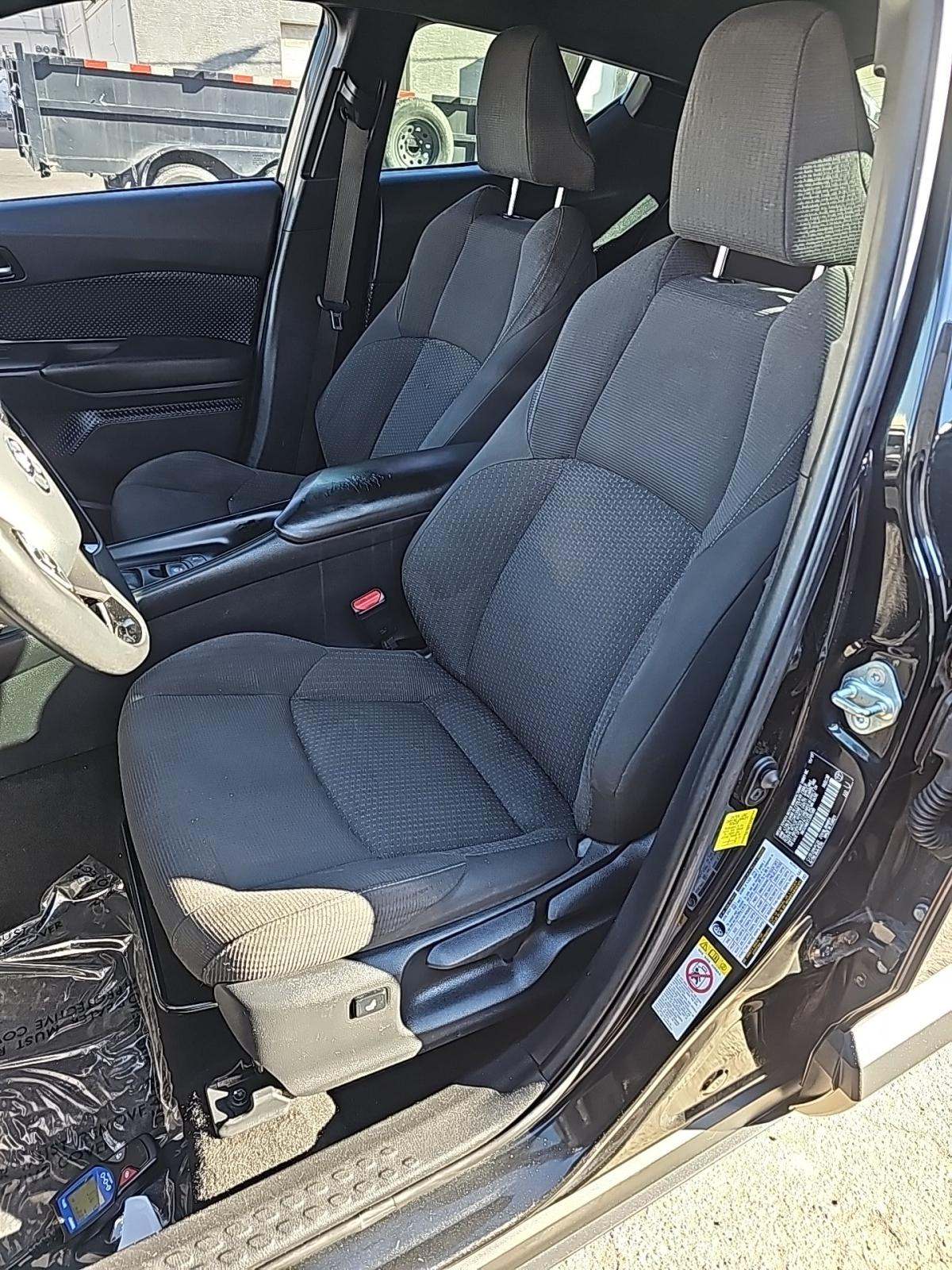 2018 Toyota C-HR XLE Premium FWD