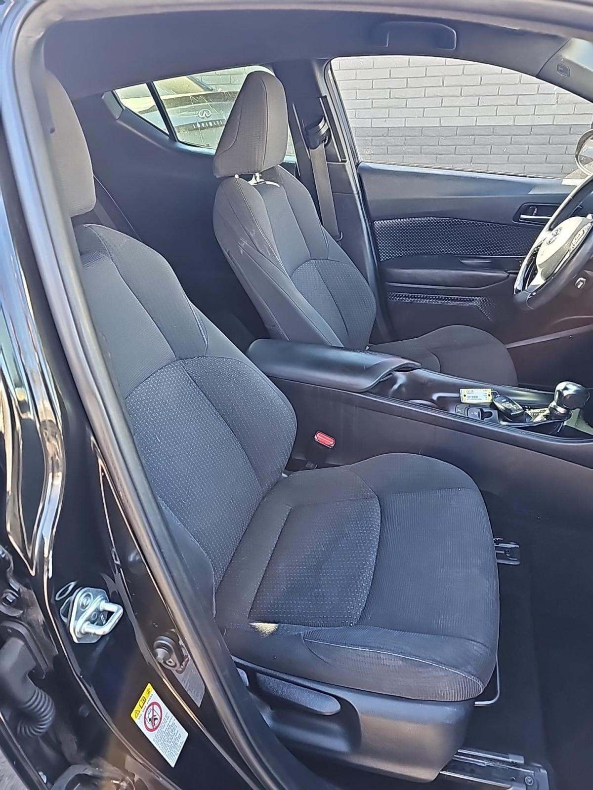 2018 Toyota C-HR XLE Premium FWD